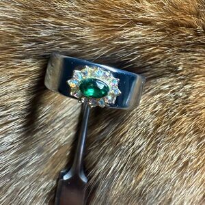 Customize your oura ring by adding a "gem" /rhinestone/nail art